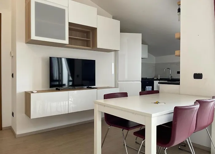 דירה Kibilu - Bilocale Con Piscina Parcheggio Vicinanze Maggiore Brebbia