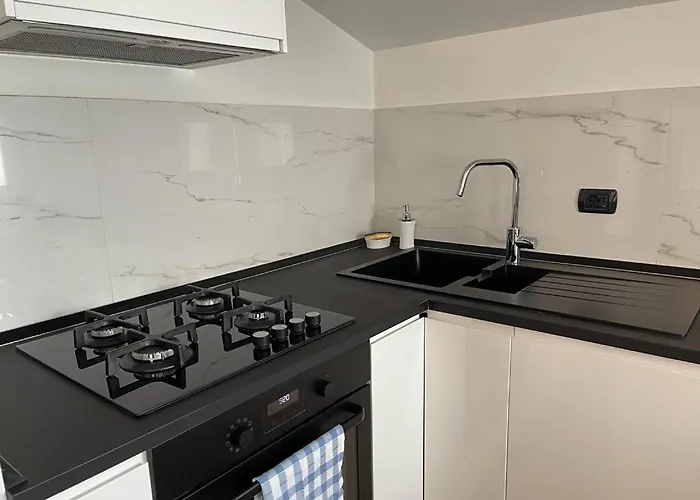 Kibilu - Bilocale Con Piscina Parcheggio Vicinanze Maggiore *