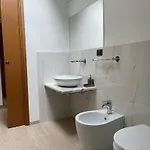Kibilu - Bilocale Con Piscina Parcheggio Vicinanze Maggiore 公寓