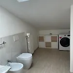 Kibilu - Bilocale Con Piscina Parcheggio Vicinanze Maggiore Brebbia