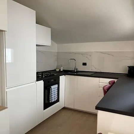 Kibilu - Bilocale Con Piscina Parcheggio Vicinanze Maggiore Apartment Brebbia