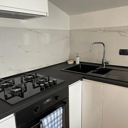 Kibilu - Bilocale Con Piscina Parcheggio Vicinanze Maggiore *