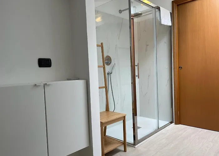 Kibilu - Bilocale Con Piscina Parcheggio Vicinanze Maggiore Lejlighed *