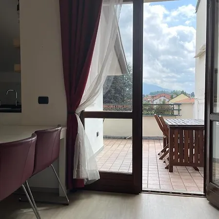 Kibilù - Bilocale Con Piscina Parcheggio Vicinanze Maggiore * Brebbia